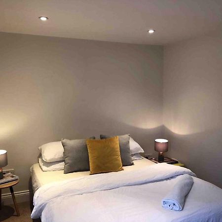 Central London Charming Camden Split Level Home Exterior foto